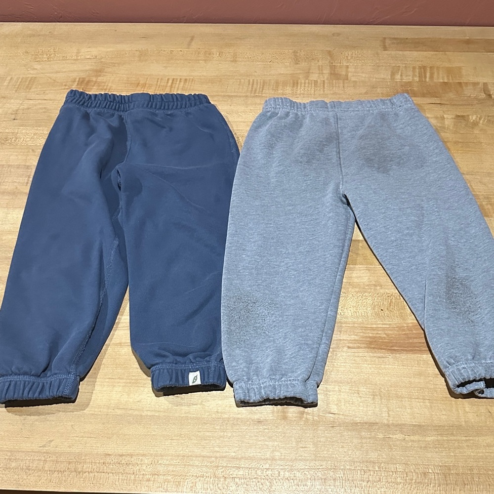 Toddler 4T Pair of Sweatpants [Navy + Gray]